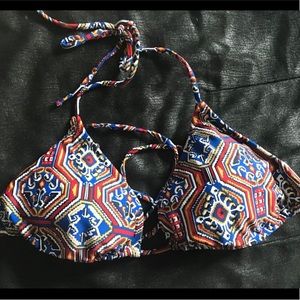 🌟 Jessica Simpson Bikini Top 👙